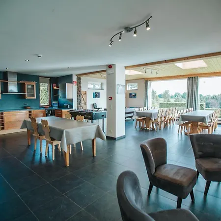 Holiday home Les Loneux 27 Pers, - Vue Incroyable - Wellness, Billard, Cinema