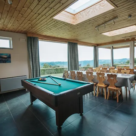 Holiday home Les Loneux 27 Pers, - Vue Incroyable - Wellness, Billard, Cinema *