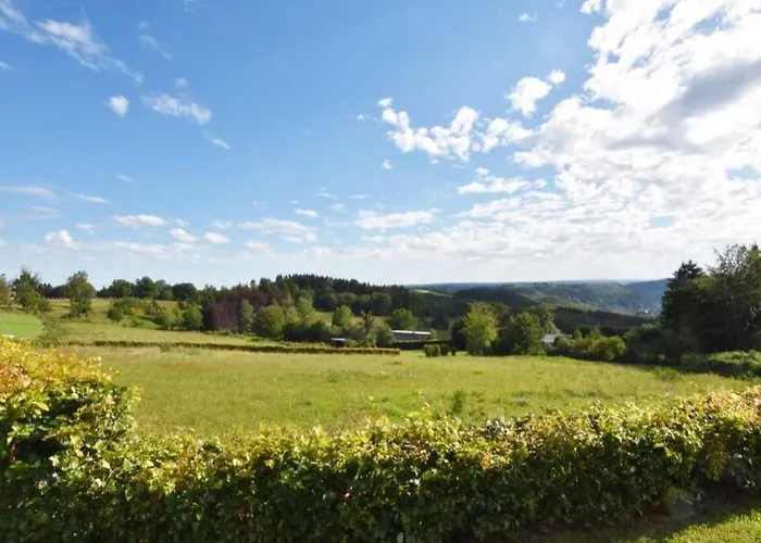 Hébergement de vacances Les Loneux 27 Pers, - Vue Incroyable - Wellness, Billard, Cinema *